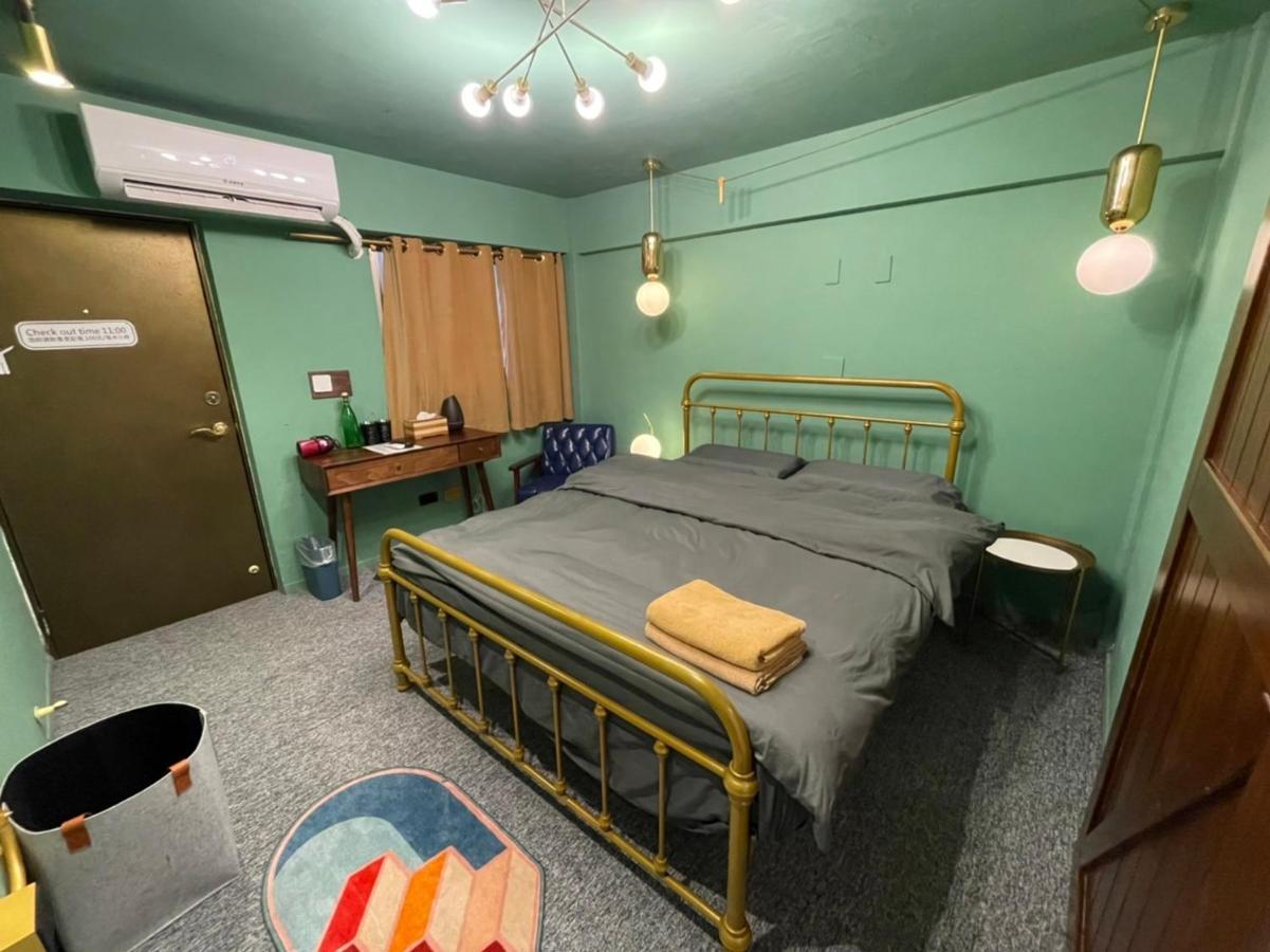 Leo Ho Hostel Tainan Buitenkant foto