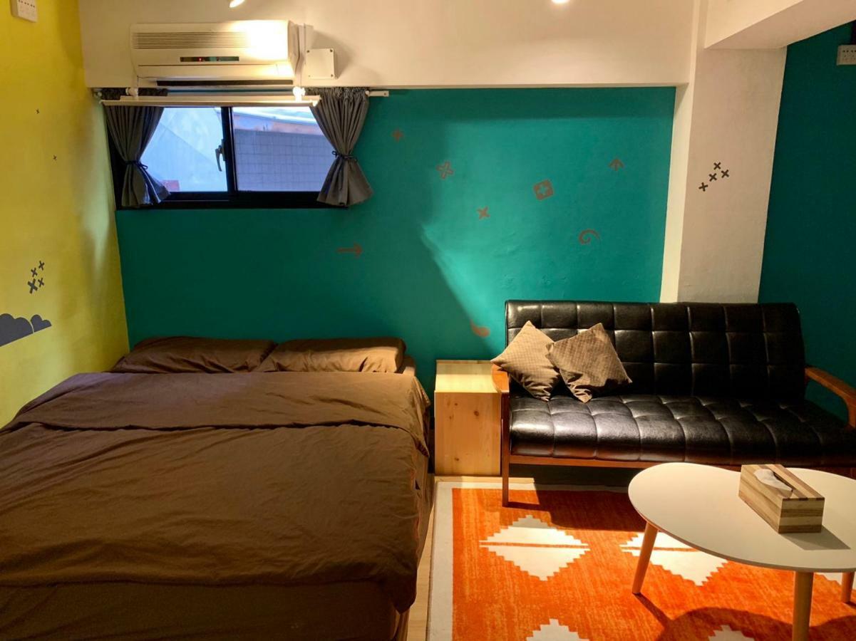 Leo Ho Hostel Tainan Buitenkant foto