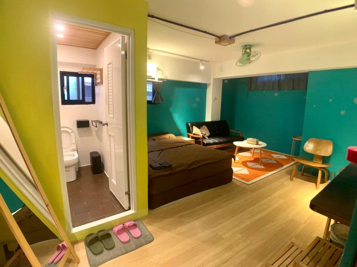Leo Ho Hostel Tainan Buitenkant foto